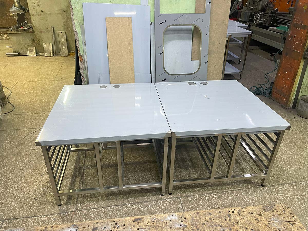 Мойки и стеллажи для супермаркета Dmart от Balyuk Steel Group